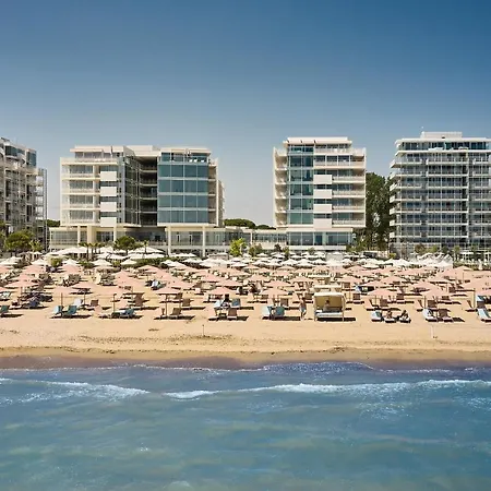 Falkensteiner Residences * Лидо-ди-Езоло